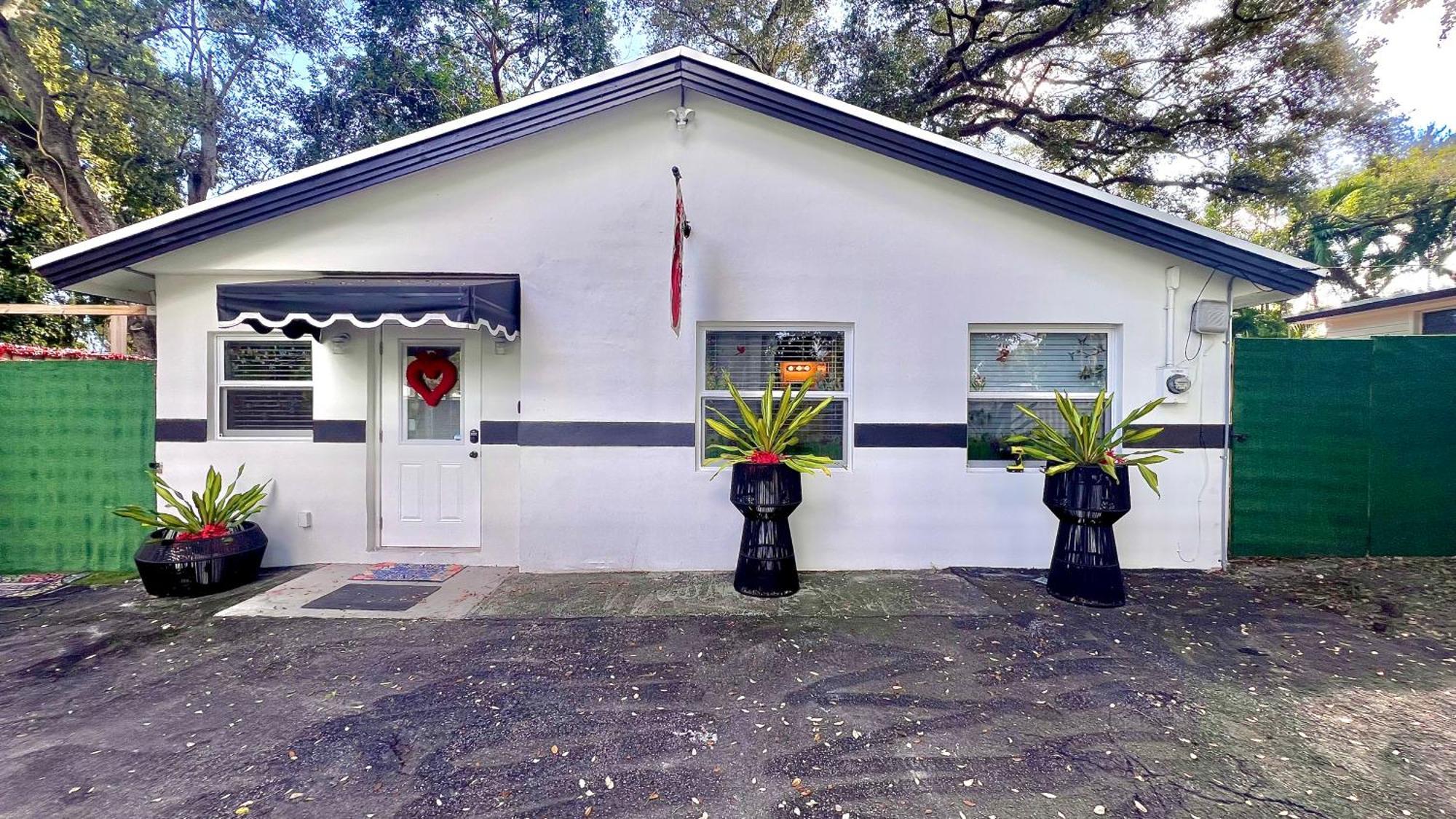 Private Guest House Miami Exterior photo